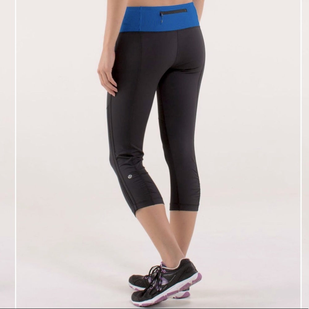 Lululemon: Race With Grace Crop Legging Black Blue Stripe Luxtreme Running Tight